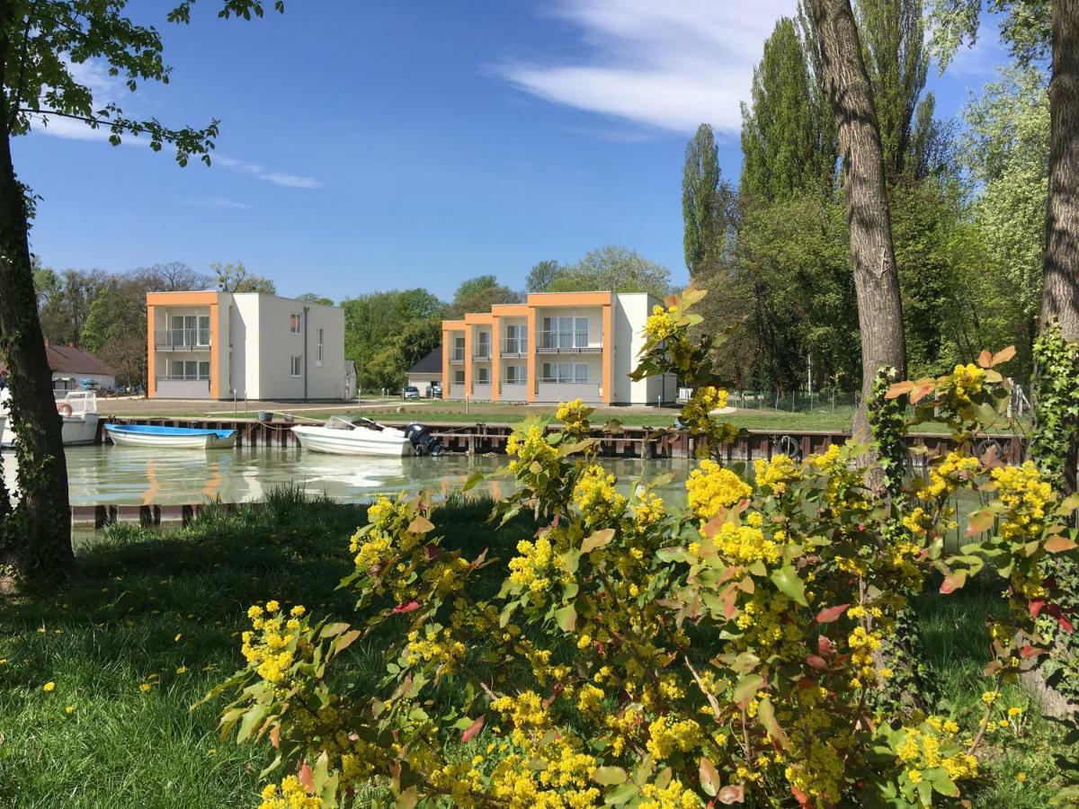 Akvarium Apartmanhazak Keszthely Exteriér fotografie