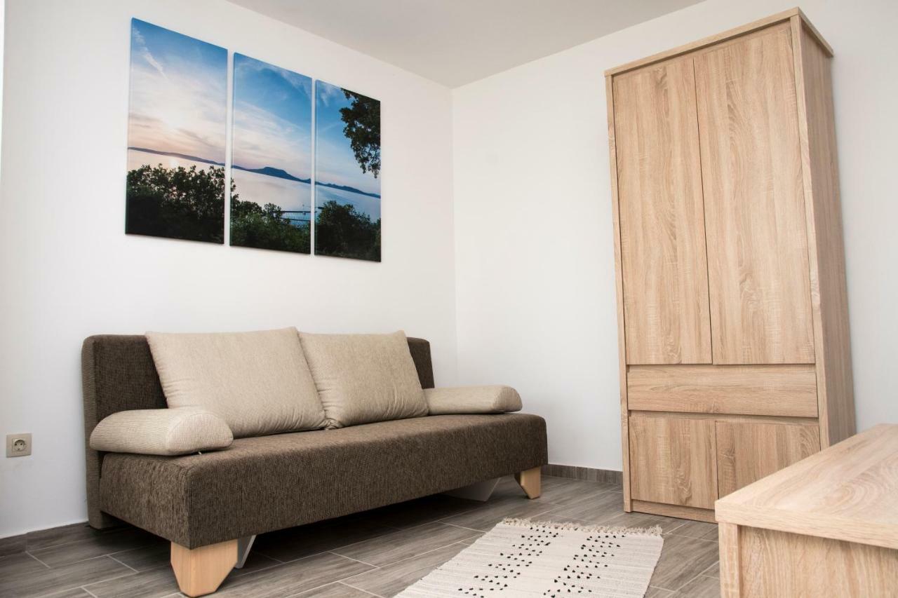 Akvarium Apartmanhazak Keszthely Exteriér fotografie